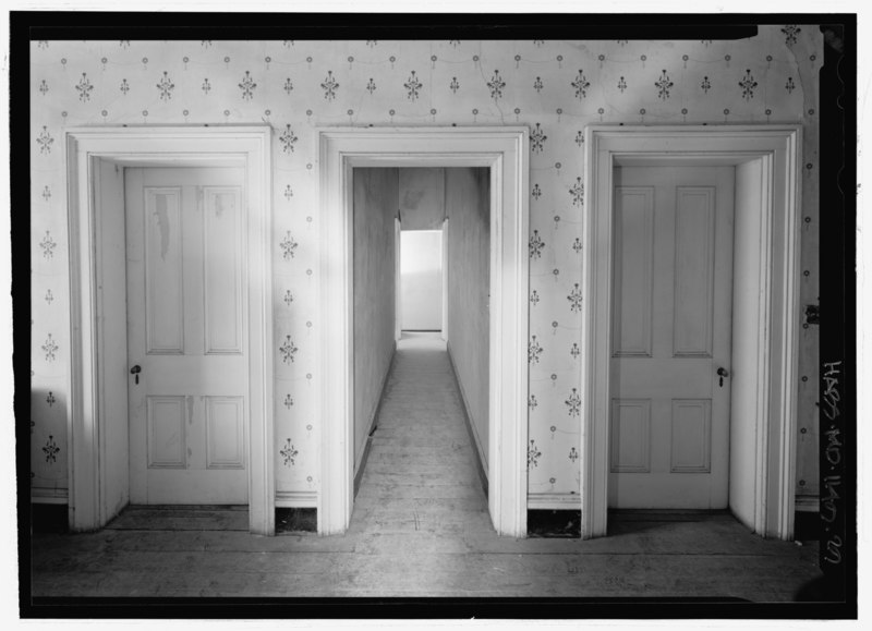 File:Detail of east wall of second floor Center Hall (Room 201), looking down service passage - Blandair, 6651 Highway 175, Columbia, Howard County, MD HABS MD-1149-29.tif