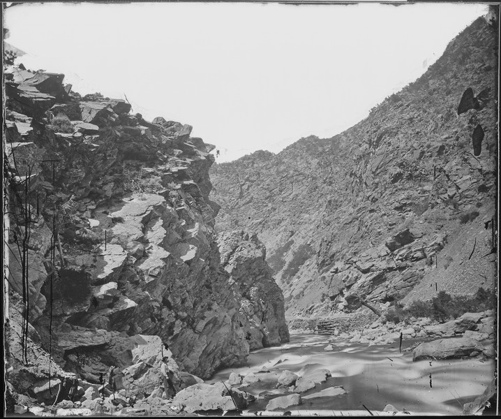 File:Devil's Gate. Weber Canyon, Utah - NARA - 519459.tif