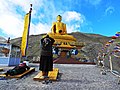 Devotees_at_Stok_and_statue_of_Shakyamuni_buddhaDSCN7711