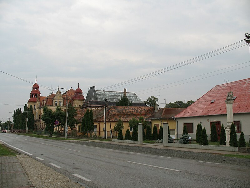 File:Diószeg kastély.JPG