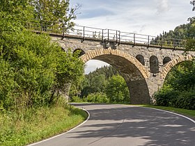 Железнички вијадукт преку реката Зале