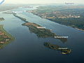 Lage an der Elbe mit vorgelagerten Inseln