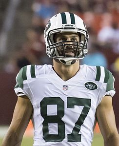 Eric Decker 2016.jpg