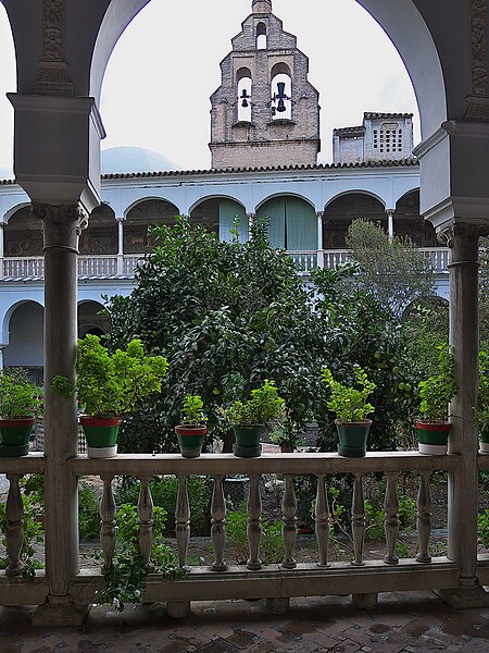 File:Espadaña del Convento de Santa Inés, Sevilla.jpg