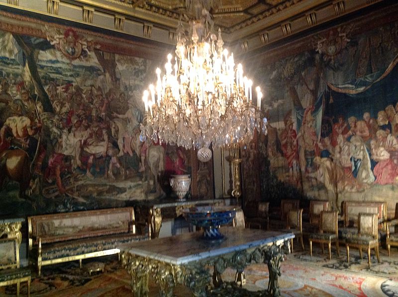 File:Fontainebleau Grand Salon.jpg