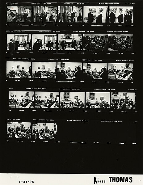 File:Ford A8922 NLGRF photo contact sheet (1976-03-24)(Gerald Ford Library).jpg