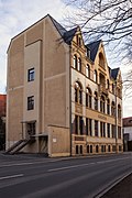 Print shop building