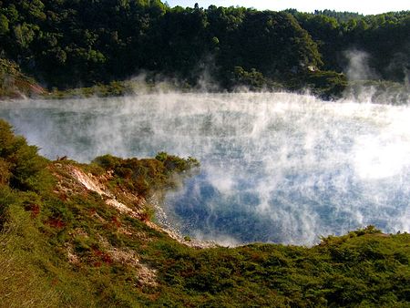 Frying Pan Lake NZ.jpg