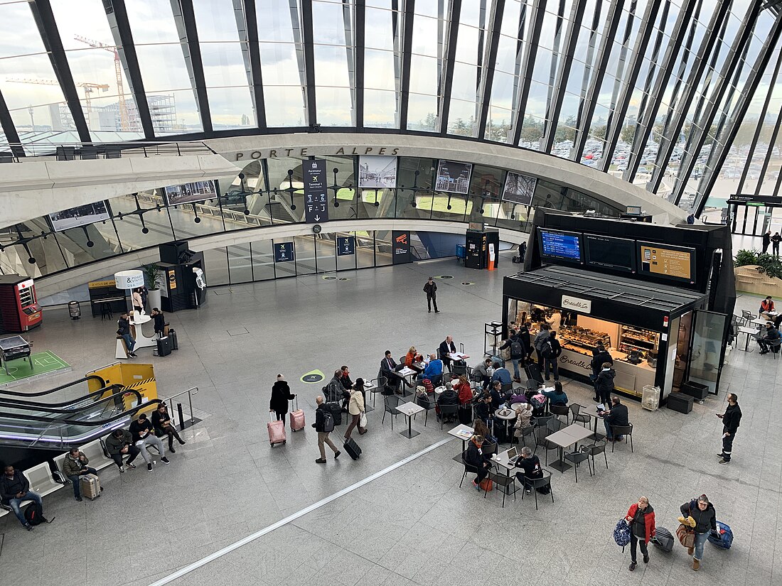 Gare de Lyon-Saint-Exupéry TGV