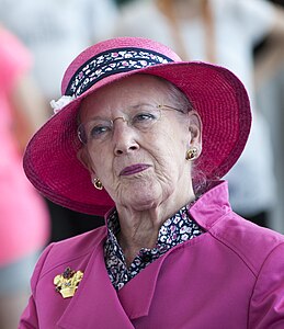 Hendes Majestæt Margrethe II, Danmarks Dronning, i Varde Kommune 01 (cropped).jpg
