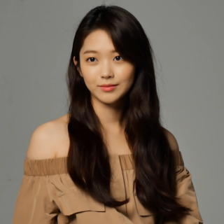 <span class="mw-page-title-main">Hong Seung-hee</span> South Korean actress (born 1997)