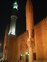 صورة إحدى مآذن المسجد