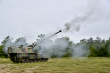 Artillery School/Training Regiment PzH 2000 self-propelled howitzer Italian Army Artillery Training Regiment Panzerhaubitze 2000 firing.png