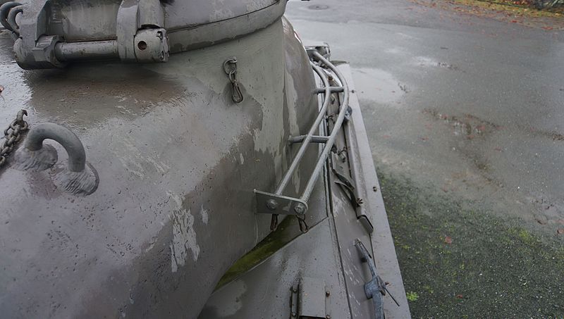 File:JGSDF Type 61 Tank turret right side top view at Camp Imazu November 9, 2014.jpg