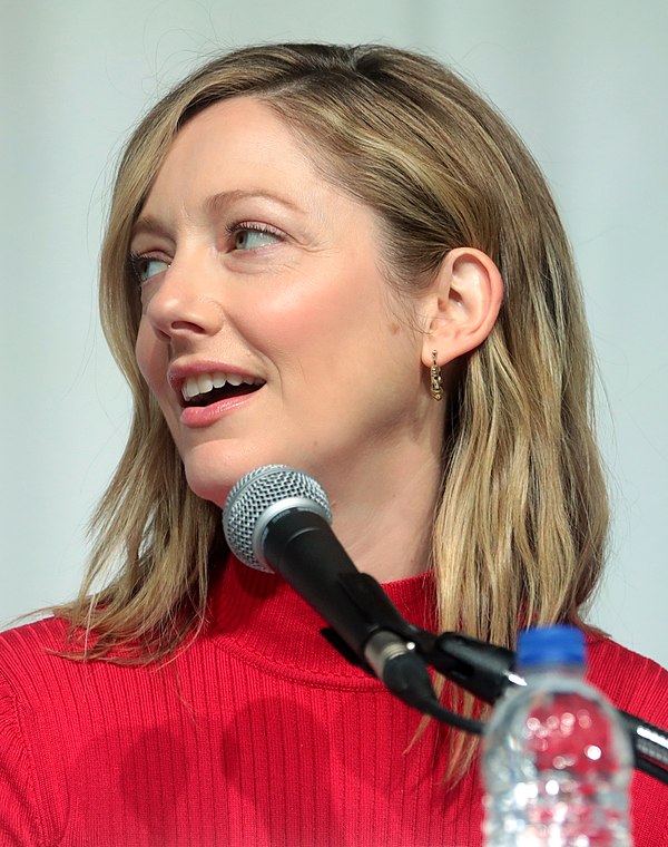 Greer promoting Archer at Wondercon in 2019