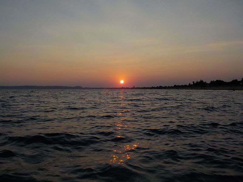 File:Katakolo-sunset.jpg