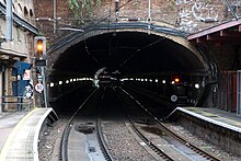 Looking southwards through Clerkenwell No3 tunnel towards Farringdon from King's Cross Thameslink station KingsXtunnel.jpg