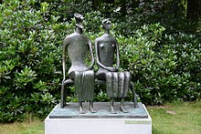 Cast 1, Middelheim Open Air Sculpture Museum Koning en Koningin door Henry Moore.jpg