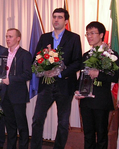 File:Kramnik 2010 Dortmund.jpg