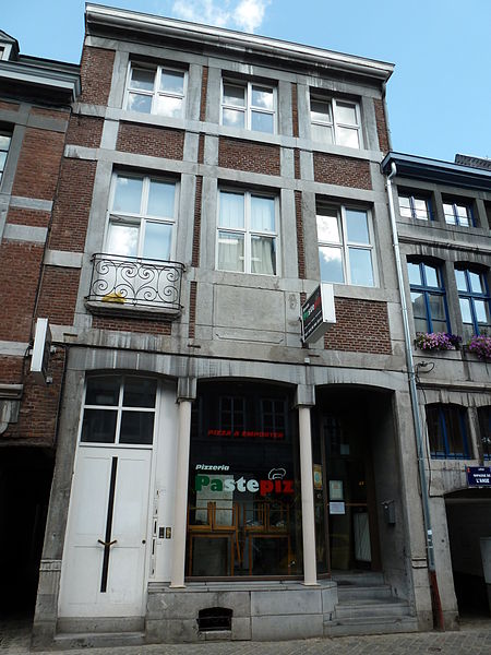 File:LIEGE rue Hors-Château 43 (1-2013).JPG