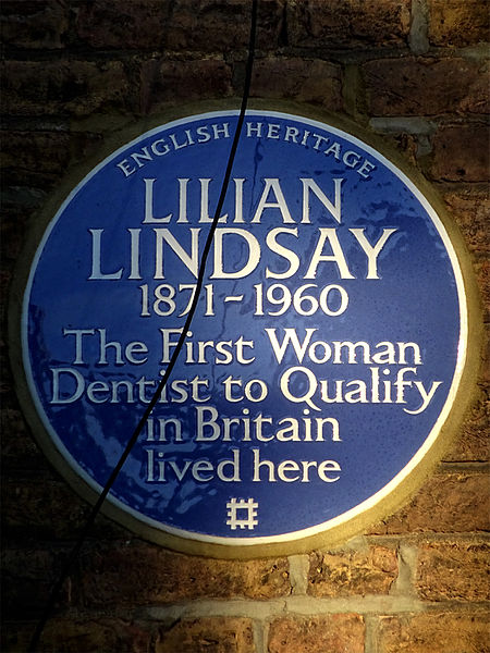 File:LILIAN LINDSAY 1871-1960 The First Woman Dentist to Qualify in Britain lived here.jpg