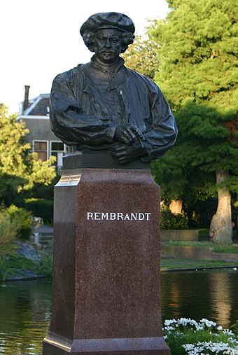 Rembrandt statue in Leiden