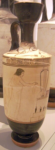 File:Lekythos by the Sabouroff Painter Antikensammlung Berlin V.I. 3262 (5).jpg