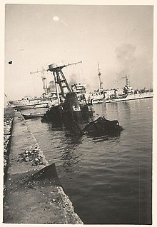 The wreckage of Pluton at Casablanca Les restes du Pluton.jpg