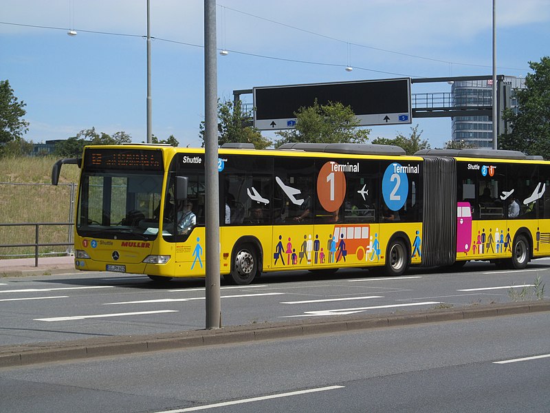 File:Linie Terminal 1, 1, Flughafen, Frankfurt am Main.jpg