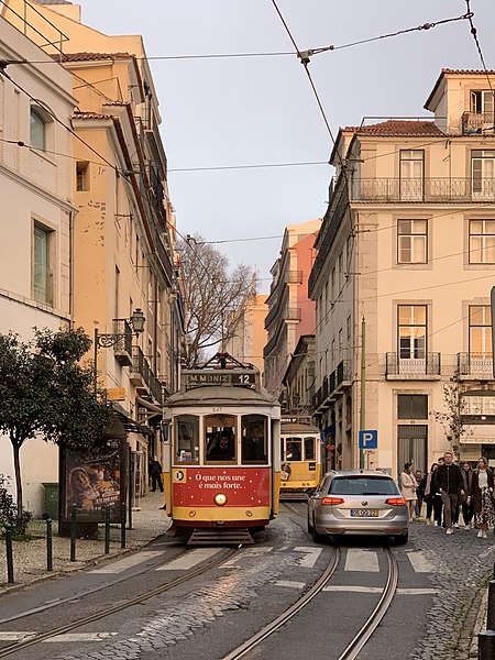 File:Lisbon (49420268721).jpg