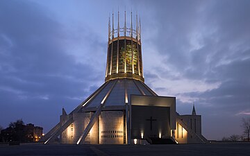 Den jättelika lanterninen på katolska Liverpool Metropolitan Cathedral, invigd 1967.
