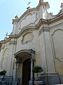 Facciata della chiesa di San Giacomo, Lu, Piemonte, Italia