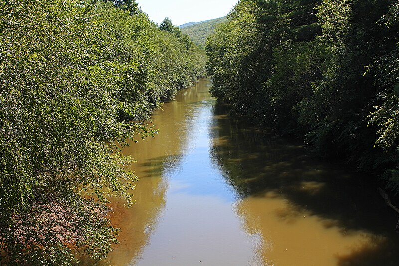 File:Mahanoy Creek in East Cameron Township, Northumberland County, Pennsylvania 1.JPG