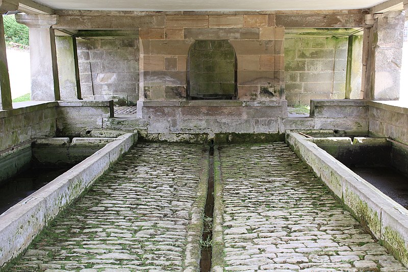 File:Mairie-lavoir de Mailleroncourt-Saint-Pancras en 2013 16.jpg