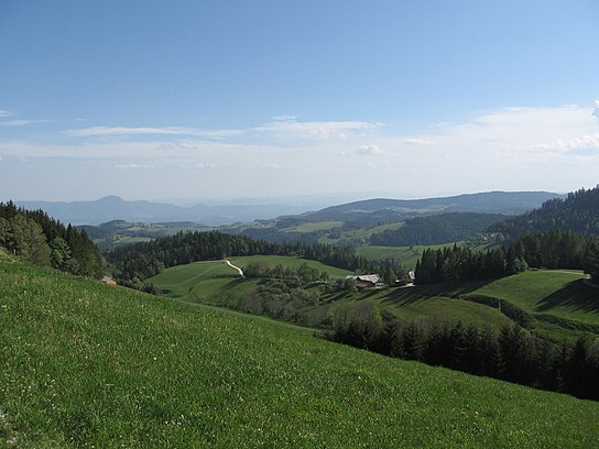 Mariborsko pohorje panorama.jpg