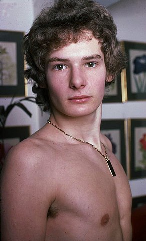 Mark Lester.