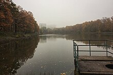 Moscow, Bolshoy Losinoostrovsky pond near the former Rayovo Arsenal (31692139176).jpg