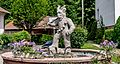 Der Narrenbrunnen in Schweighausen aus dem Jahr 2004. Er zeigt die Häsfigur eines Geisberger Geisenmeckerer