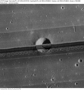 Снимок зонда Lunar Orbiter - IV. Полосы на снимке – артефакт изображения.