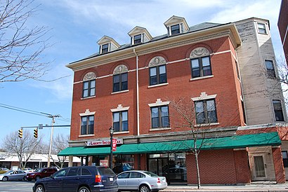 How to get to North Attleborough Town Center Historic District with public transit - About the place