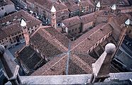 Blick vom Torrazzo auf den Dom von Cremona