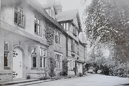 OakhurstDerbyshire1900Entrance