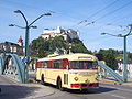 Historischer Fahrbetrieb in Salzburg mit einem Obus des Typs ÜHIIIs