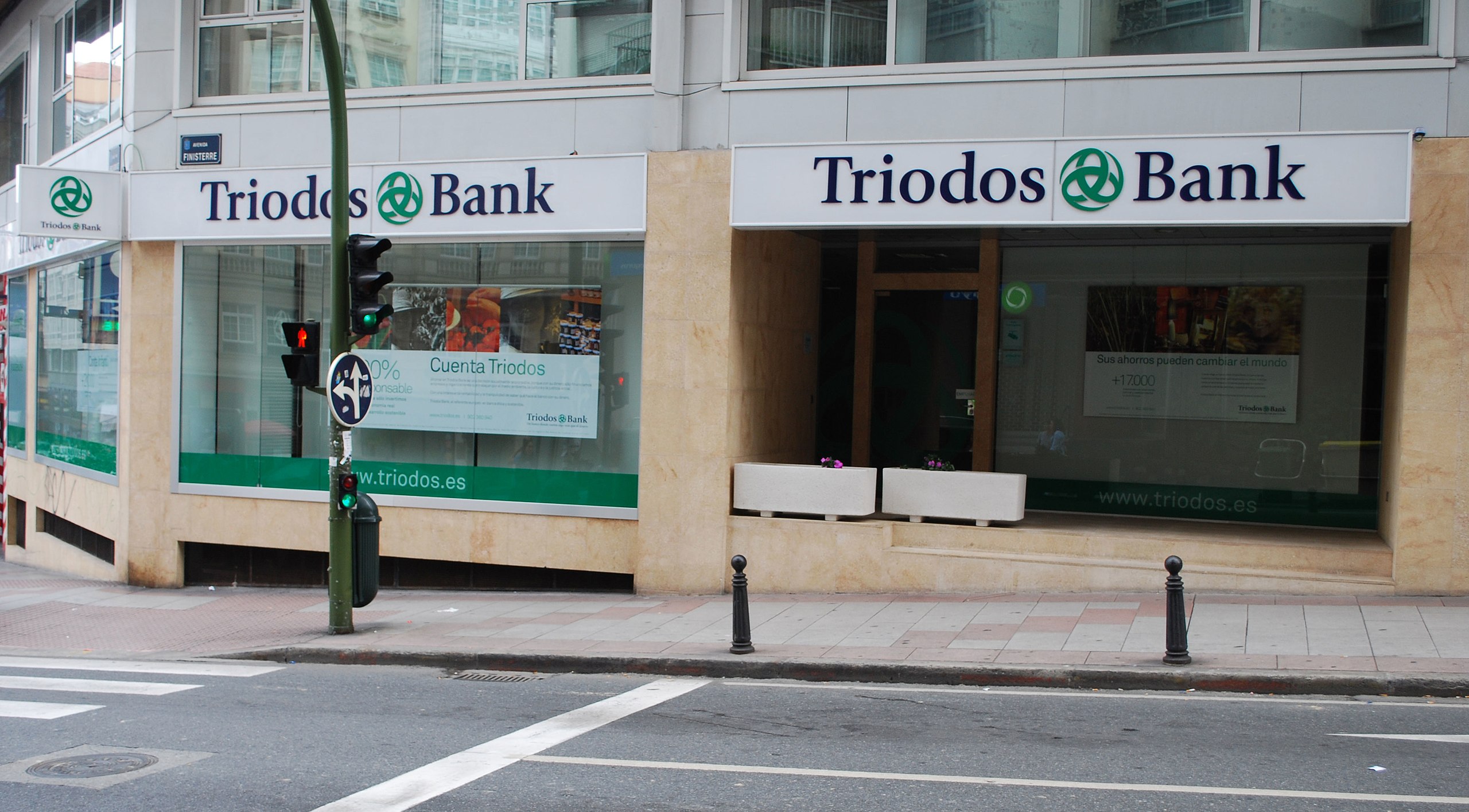 Банка дос. Triodos банк. Triodos Bank здание. Triodos investment Management. Triodos Bank Raum.