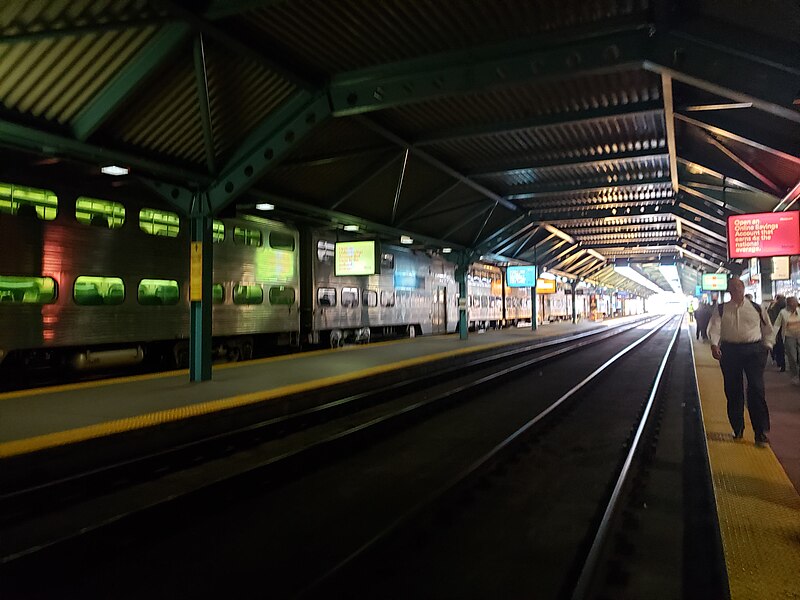 File:Ogilvie Station 20190515 113850.jpg