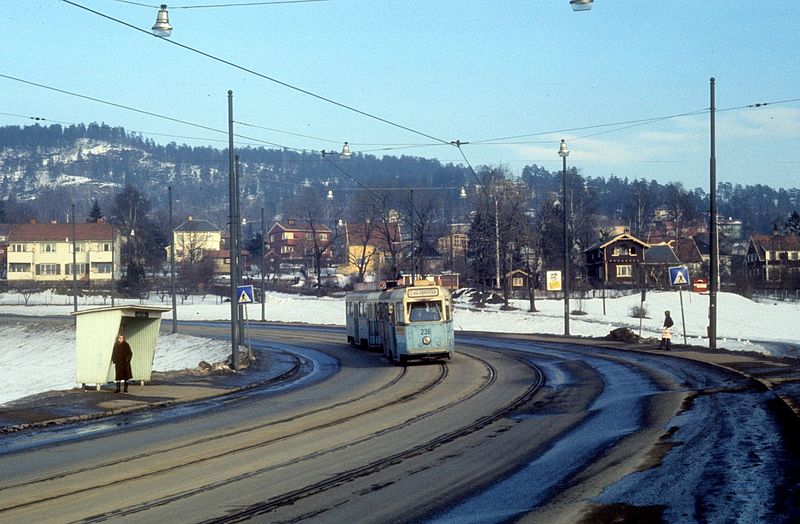 File:Oslo-oslo-sporveier-sl-11-762210.jpg