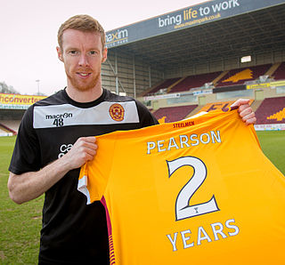 <span class="mw-page-title-main">Stephen Pearson</span> Scottish footballer