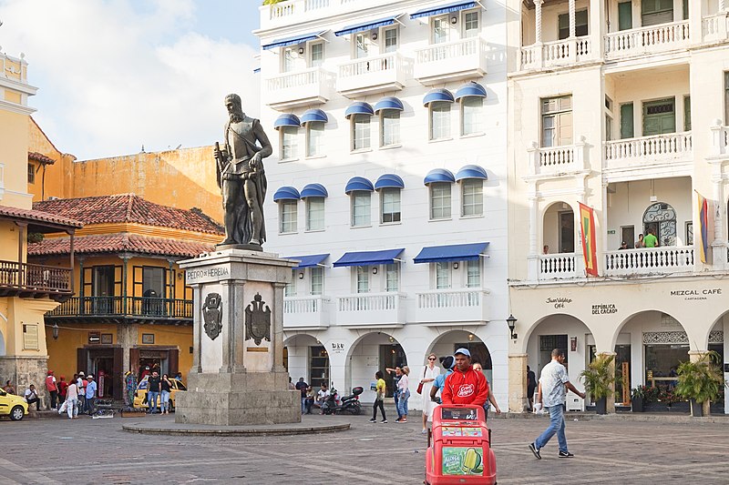 File:Plaza de los Coches, Carthagena.jpg