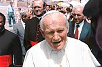 Fayl:Pope John Paul II – edited.jpg üçün miniatür