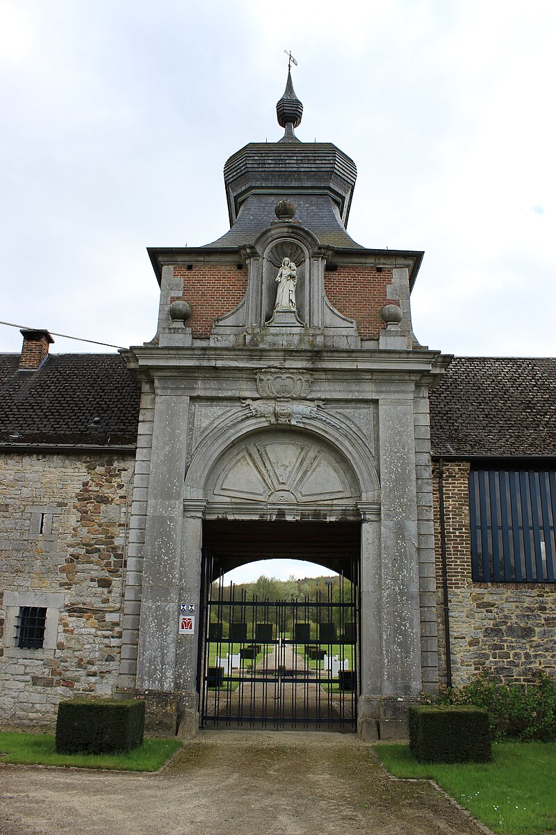 Porche d'entrée Ancienne Abbaye de Grand Pré.JPG